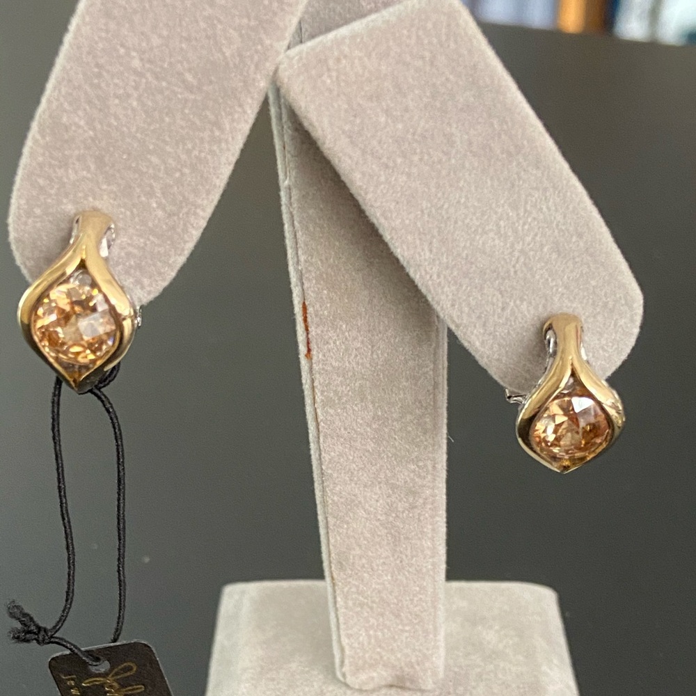 John Medeiros Jewerly